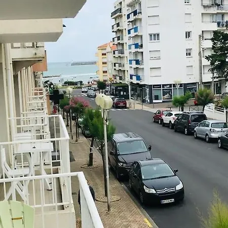 Apartament Bord De *